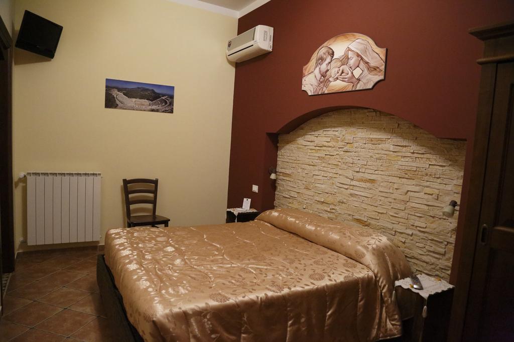 Il Quadrifoglio Bed & Breakfast Trapani Dış mekan fotoğraf